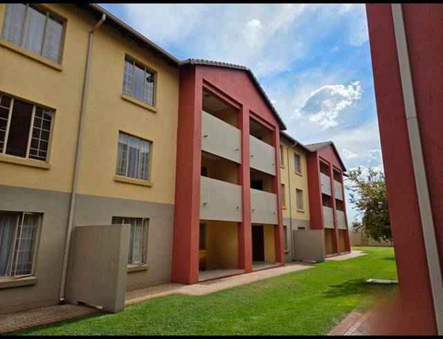 2 BEDROOM APARTMENT FOR SALE IN MONAVONI